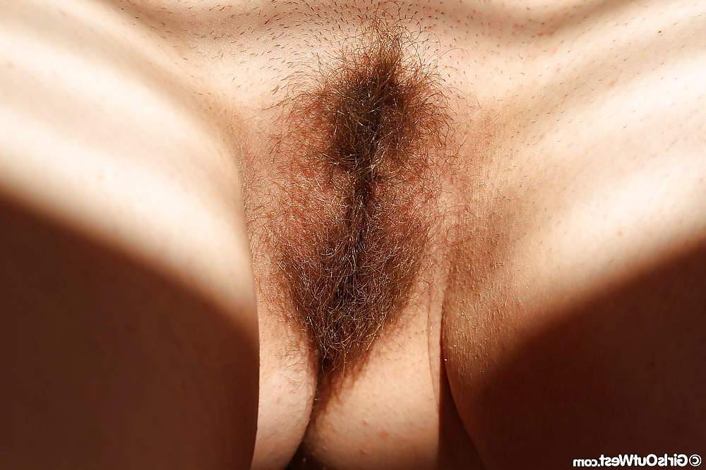 16P Hairy pussy brunette Azurra in white panties