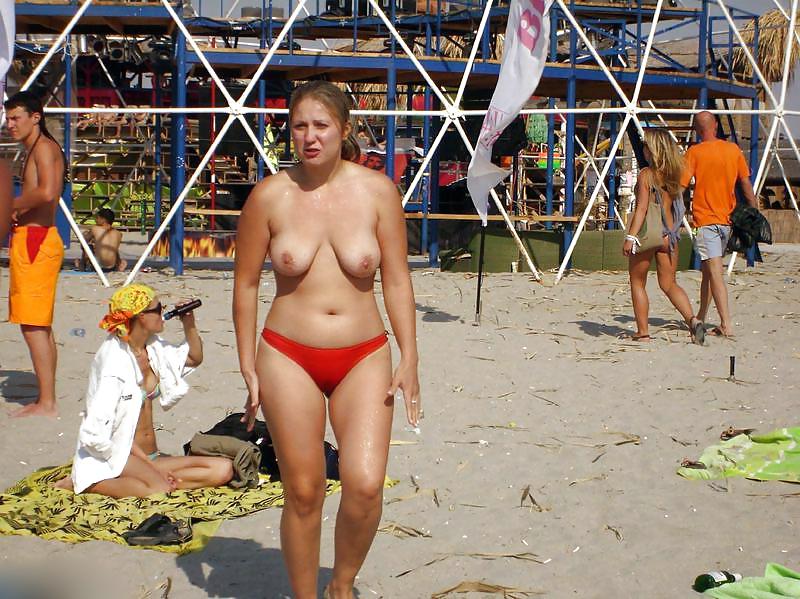 25P Cute Beach Girls - XIII