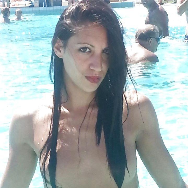 20P Italian woman: isabella