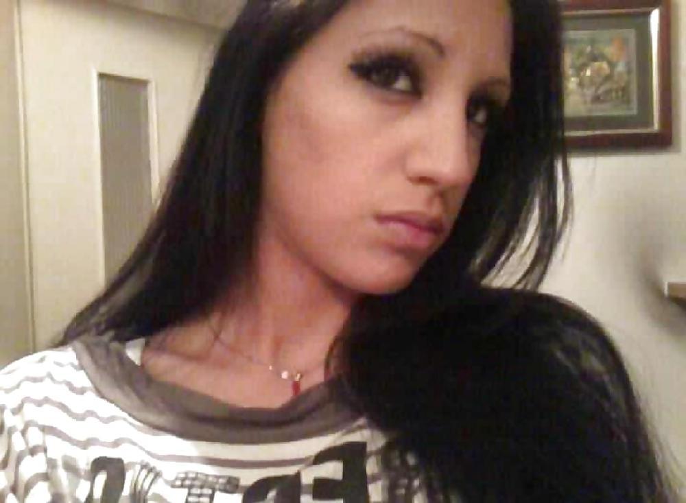 20P Italian woman: isabella