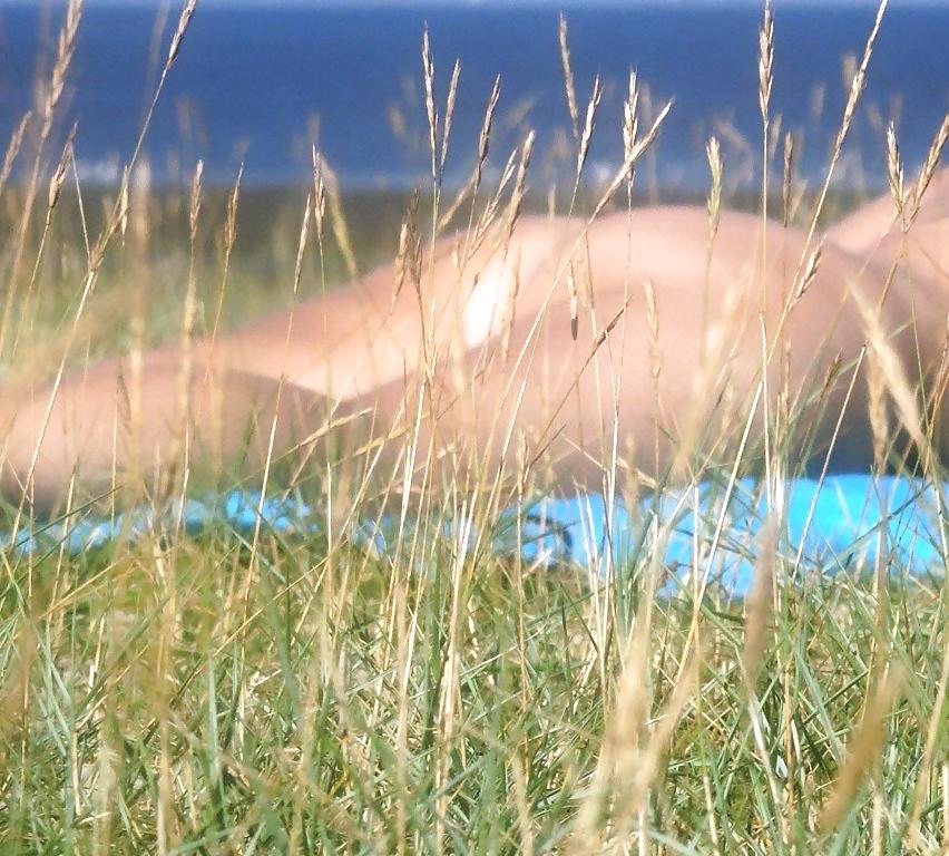 23P Secretly photographed on the beach