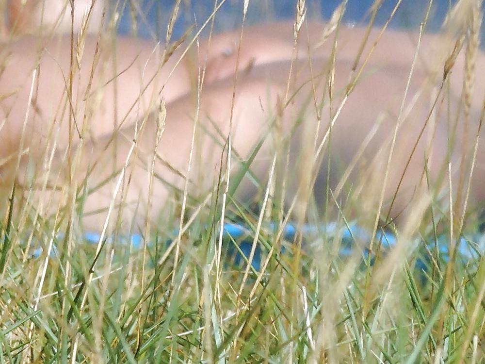23P Secretly photographed on the beach