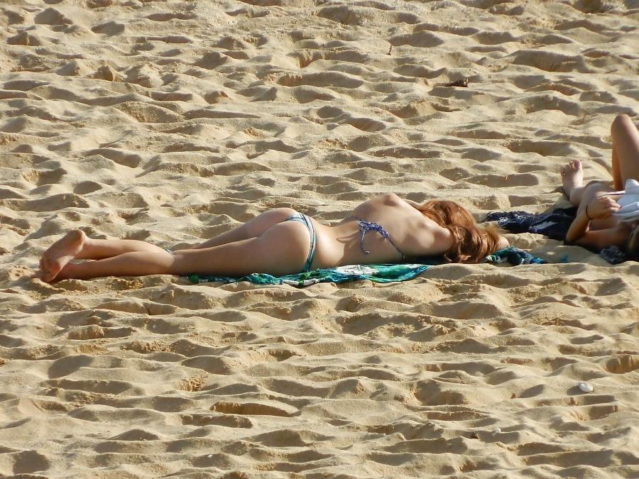25P Some Beach Butts