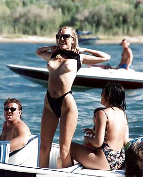 16P Let's Go To The Beach