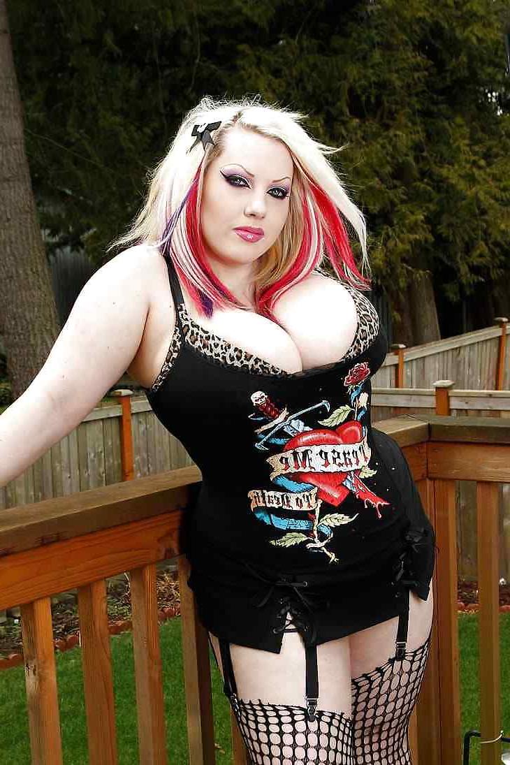 25P MILF's & Matures SeXy Dressed MiX by DarKKo