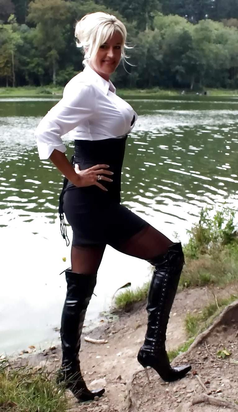 25P Only Real Woman Loved To Be Dressed Like A SLUT... (4)