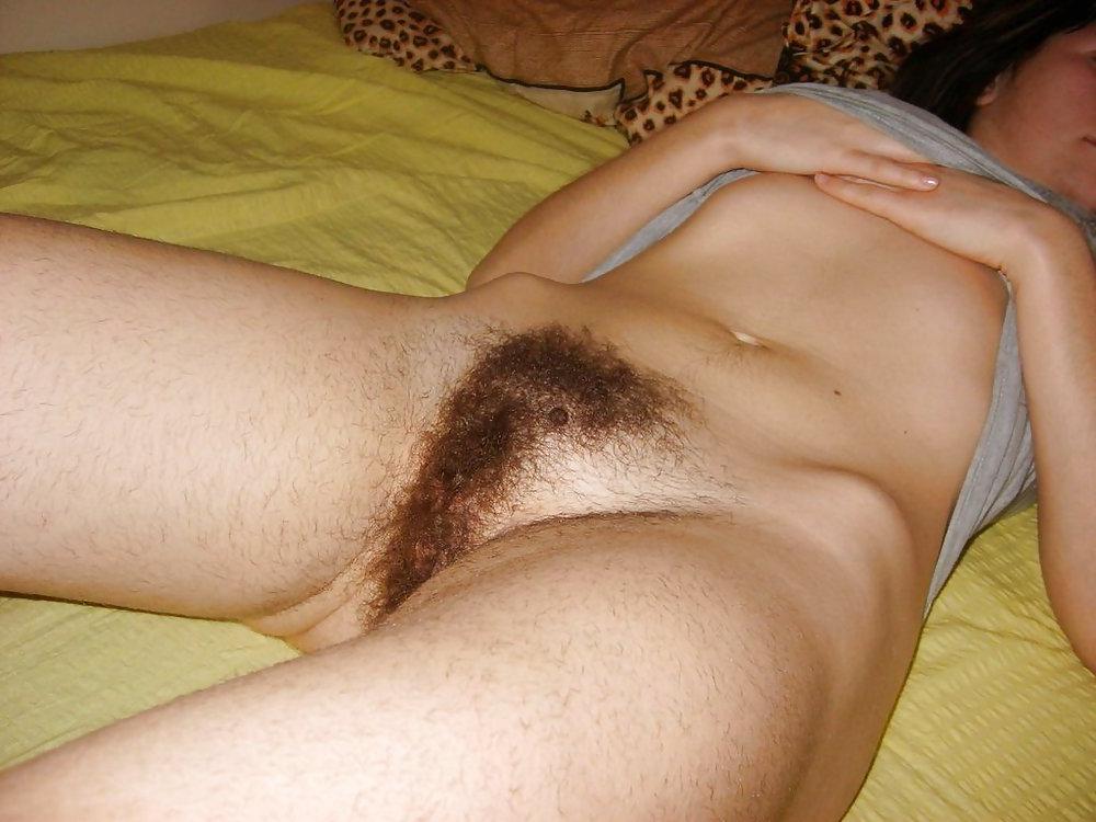 25P Some hairy pussy 