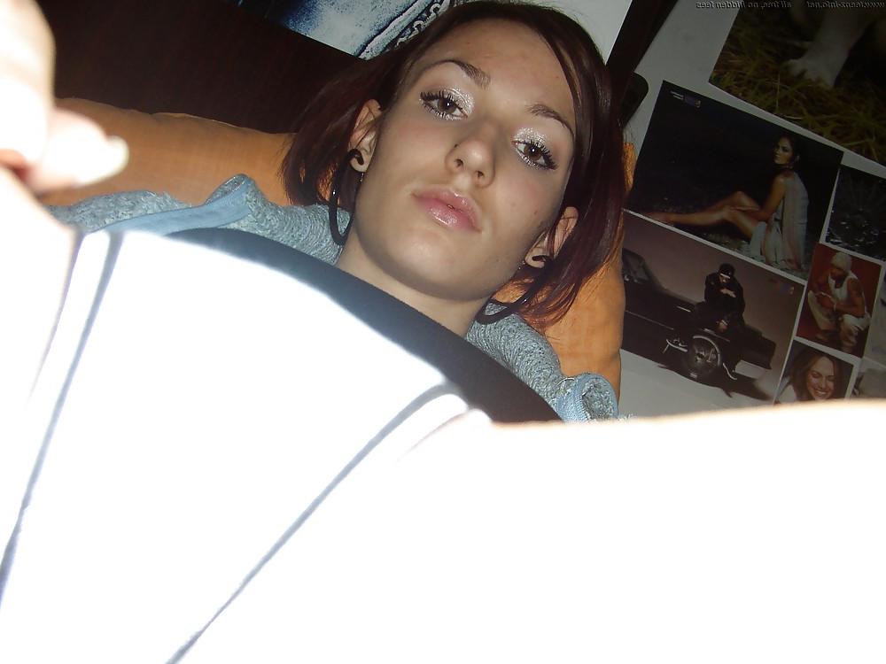 25P Hot College Girl Selfshot 1of2
