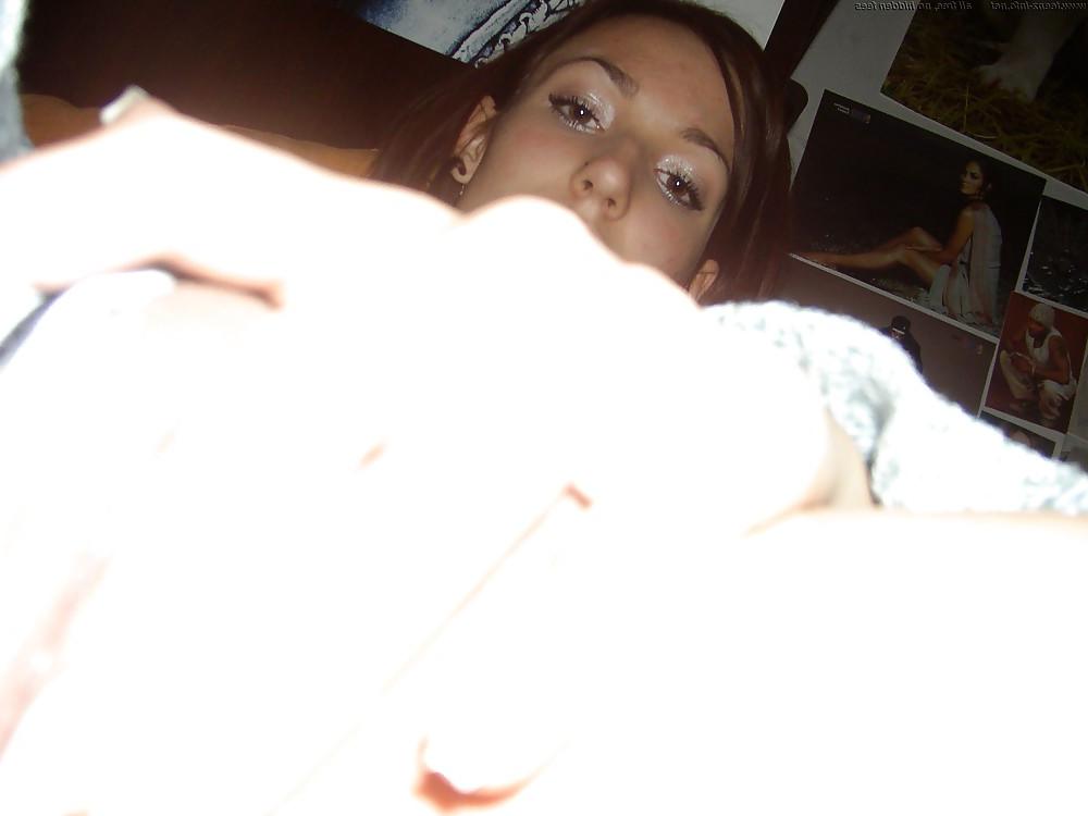 25P Hot College Girl Selfshot 1of2