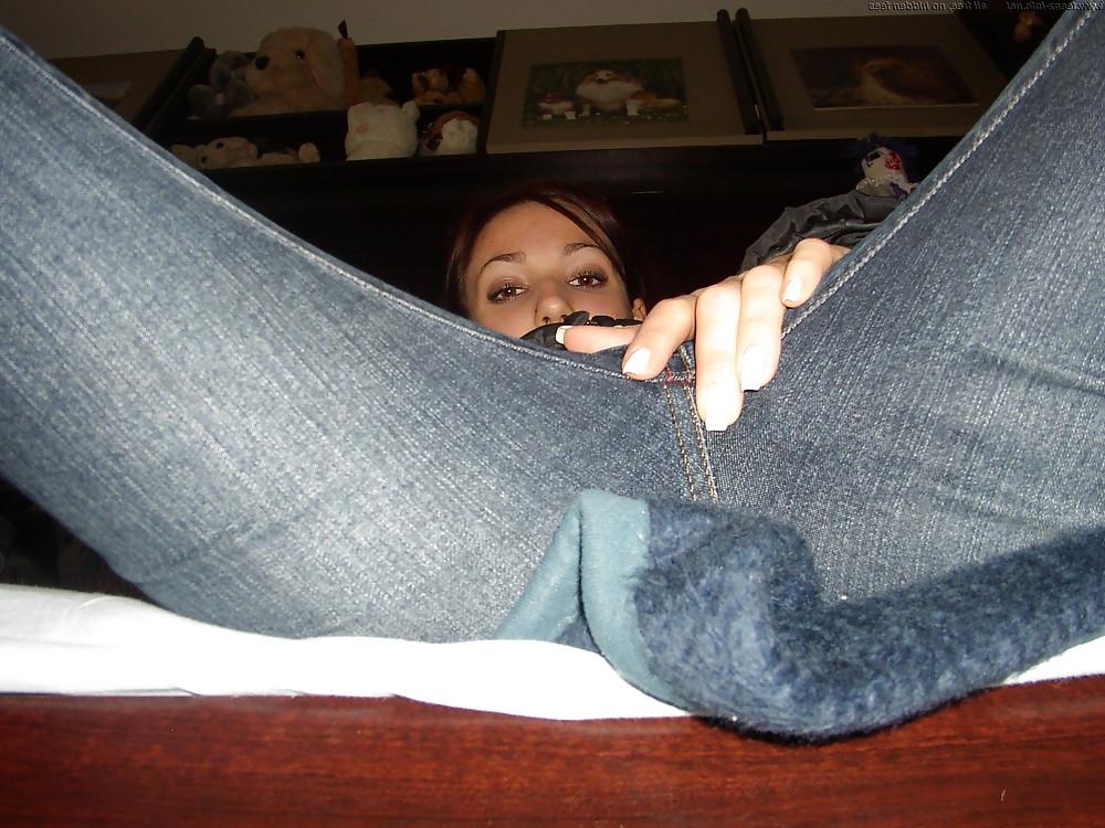 25P Hot College Girl Selfshot 1of2