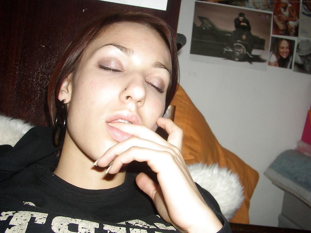 25P Hot College Girl Selfshot 1of2