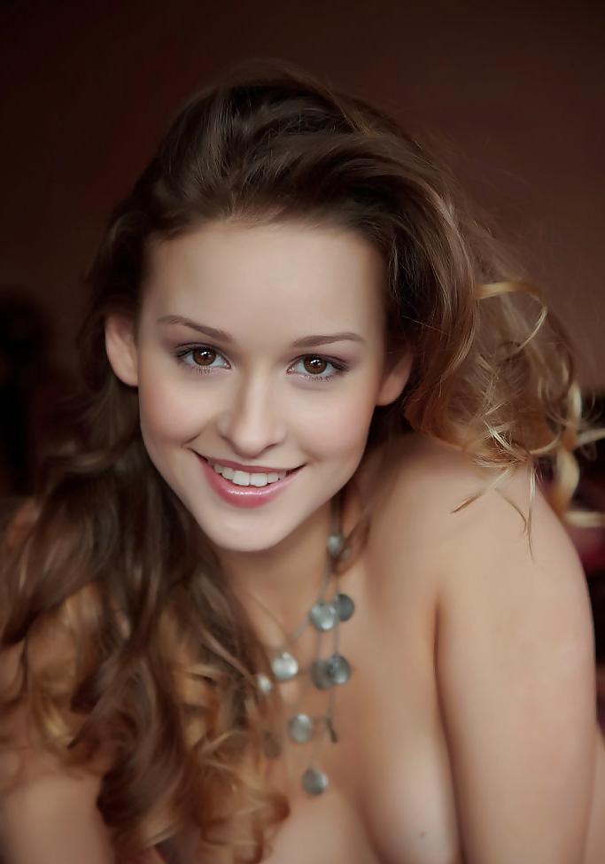 18P Cutie By The Window