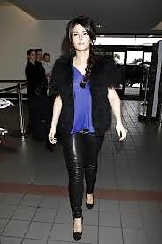 25P My fave celebs- Cheryl Cole in tight pants!