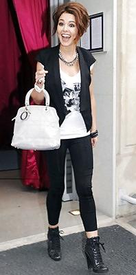 25P My fave celebs- Cheryl Cole in tight pants!
