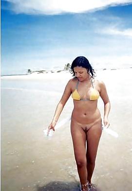 13P Exibida da praia beach  nude 