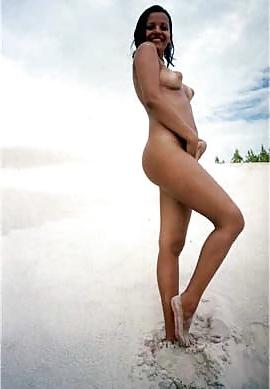 13P Exibida da praia beach  nude 