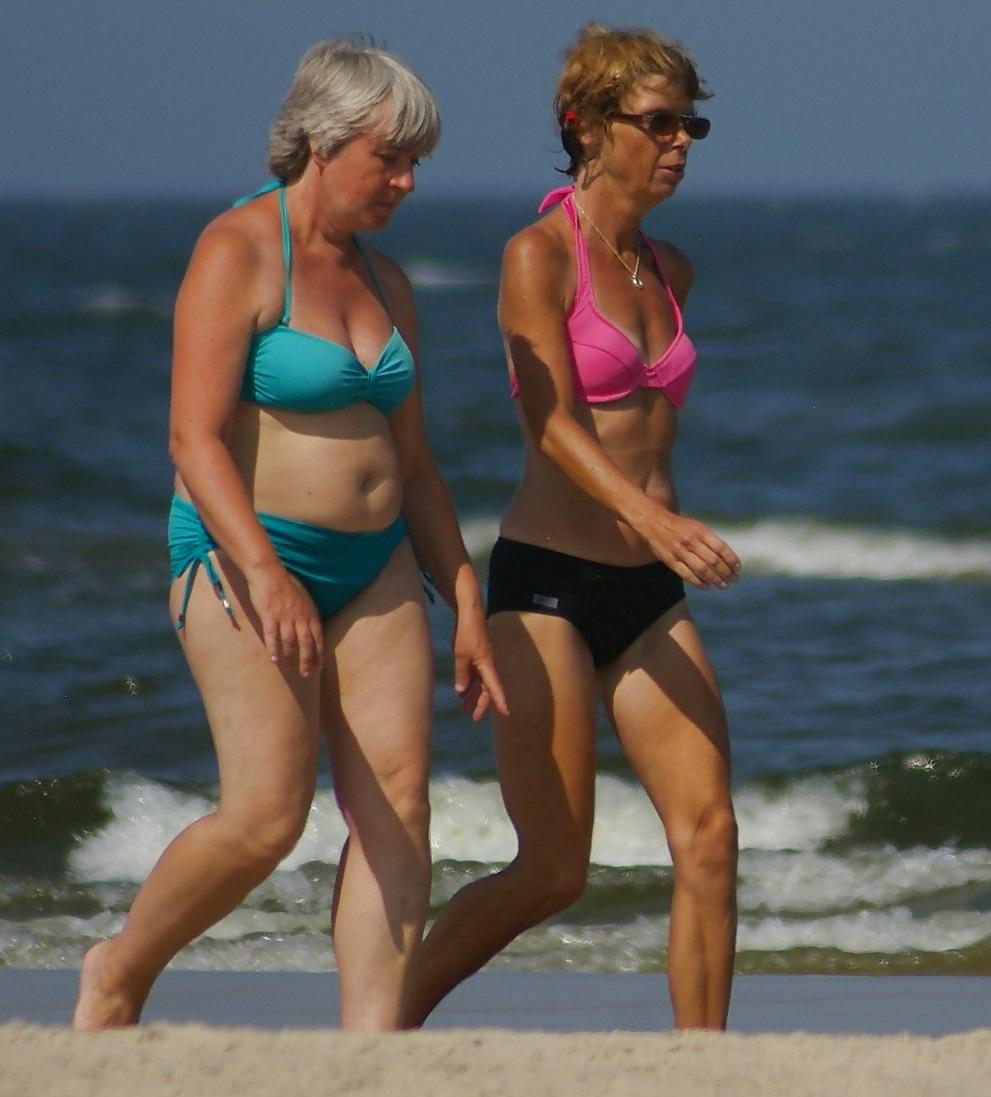 18P Mature on the beach 3