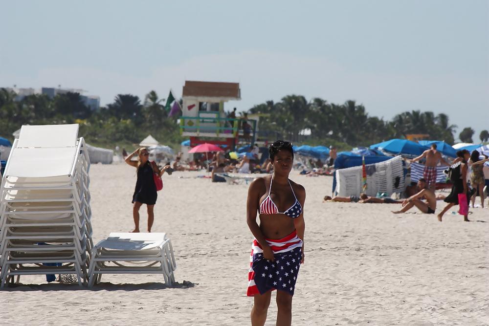 25P SOBE Miami Beach Girls