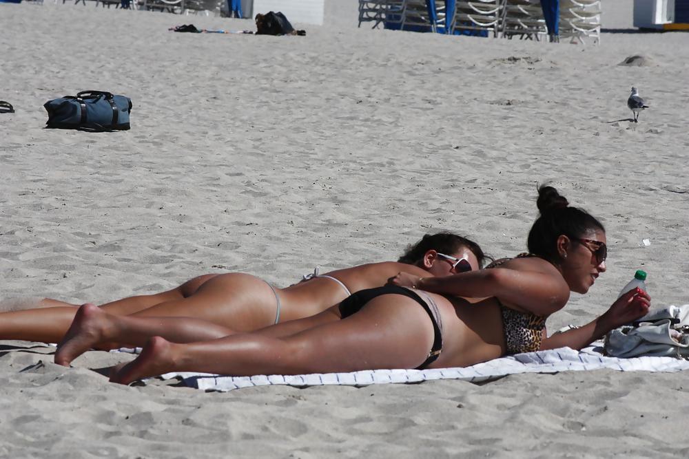 25P SOBE Miami Beach Girls