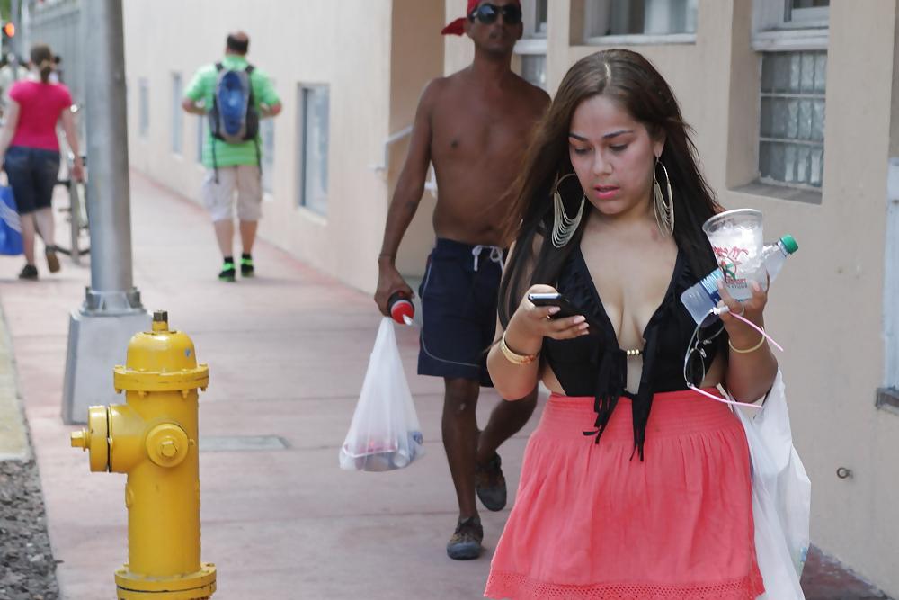 25P SOBE Miami Beach Girls