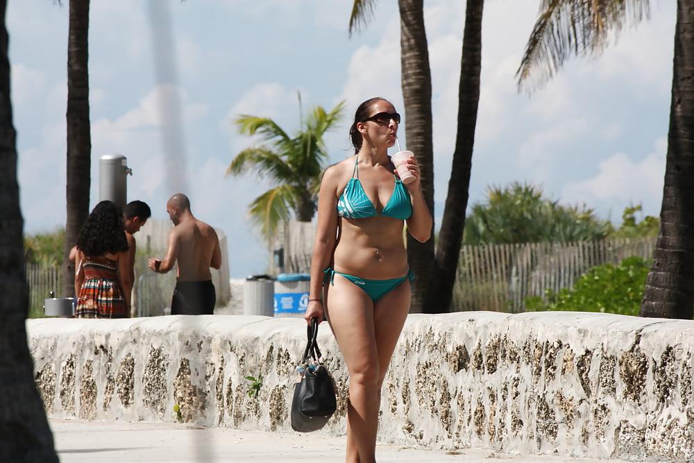 25P SOBE Miami Beach Girls