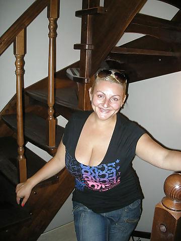 24P Busty Russian Woman 1289