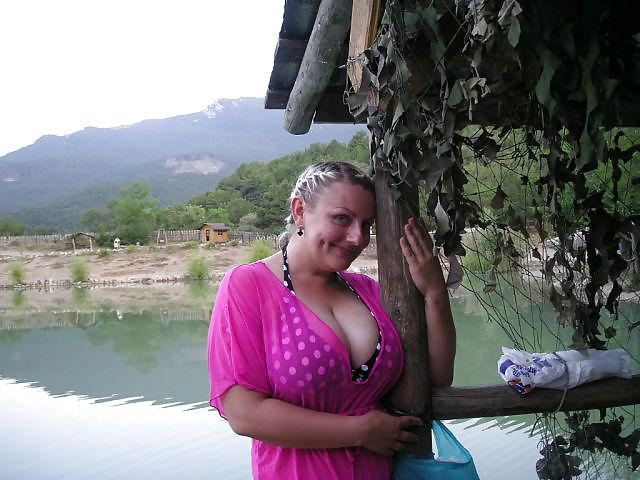 24P Busty Russian Woman 1289