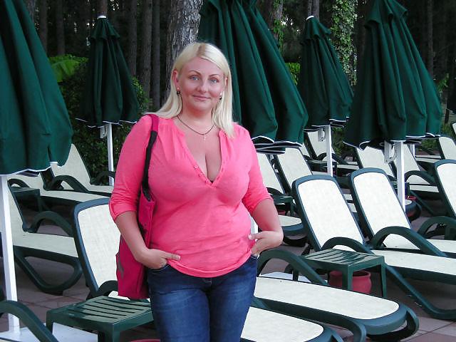 24P Busty Russian Woman 1289
