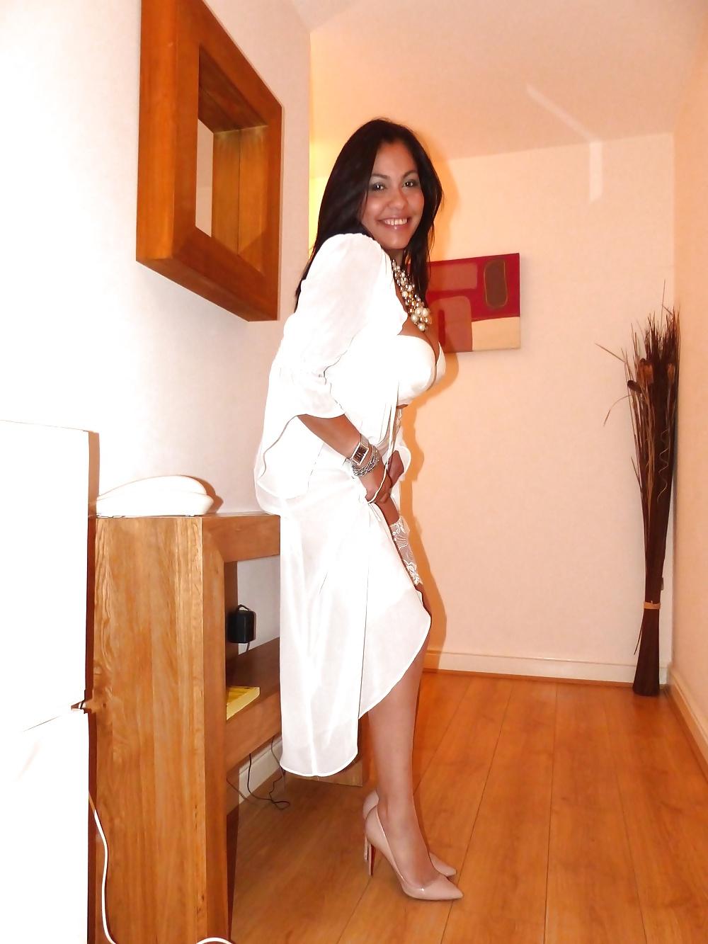 20P Sexy Indian Milf (part 3)