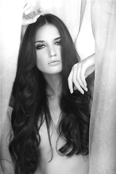 25P Long Hair woman!