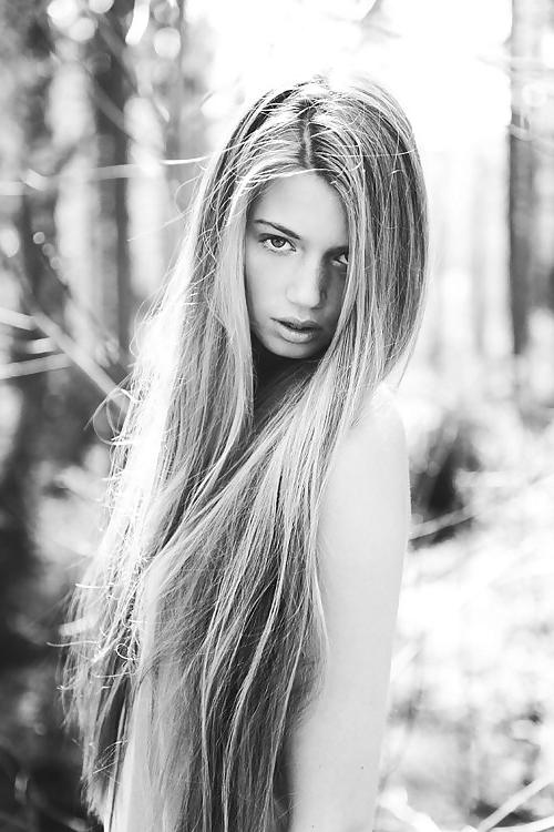 25P Long Hair woman!