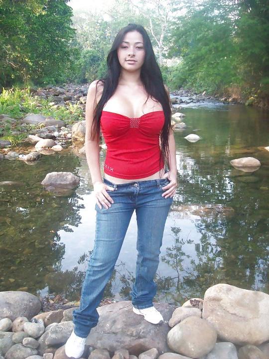 10P Colombian woman: fabiola