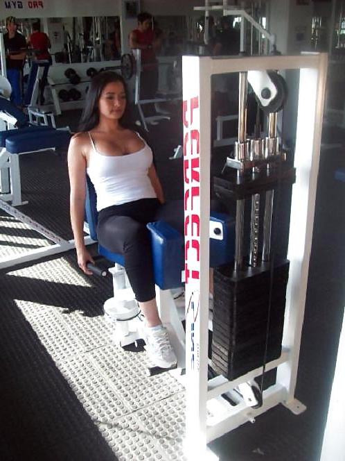 10P Colombian woman: fabiola