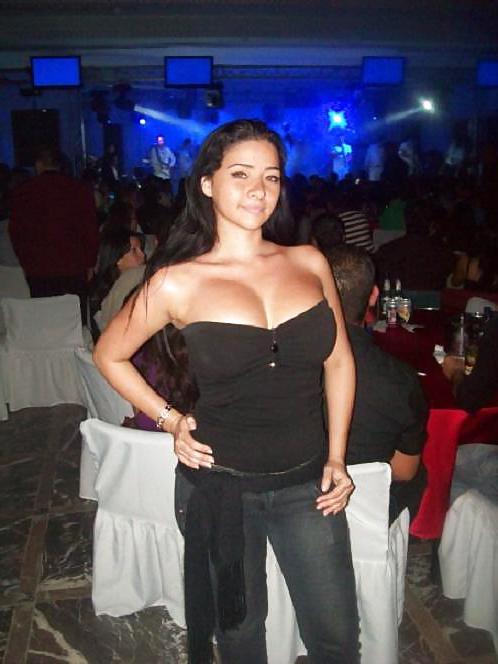 10P Colombian woman: fabiola