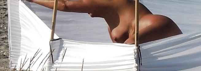 14P Sluts secretly photographed on the beach