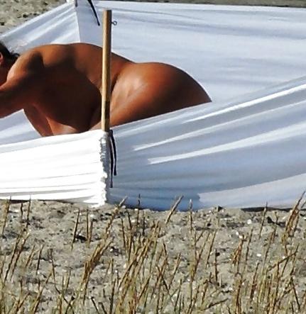 14P Sluts secretly photographed on the beach