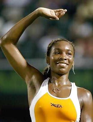 25P Sporting girls with hairy armpits