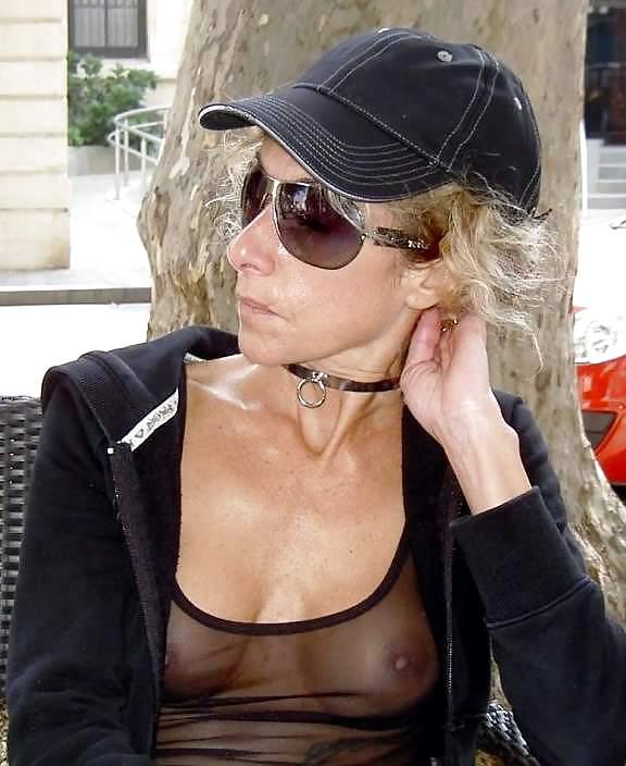 23P I Love Girls Wearing A Collar... (2)