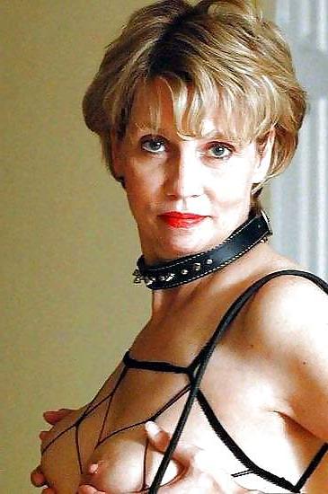 23P I Love Girls Wearing A Collar... (2)
