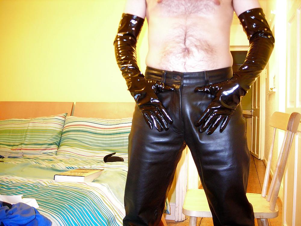 6P More leather and PVC
