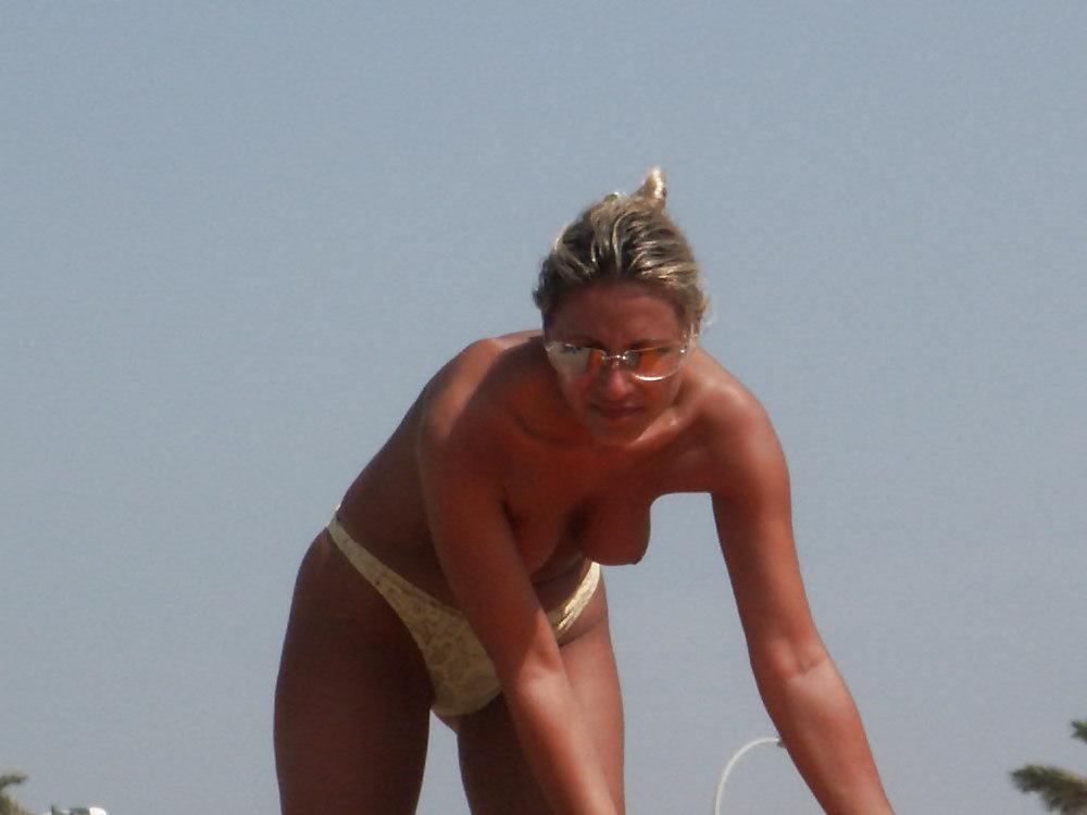 15P Mature on the beach