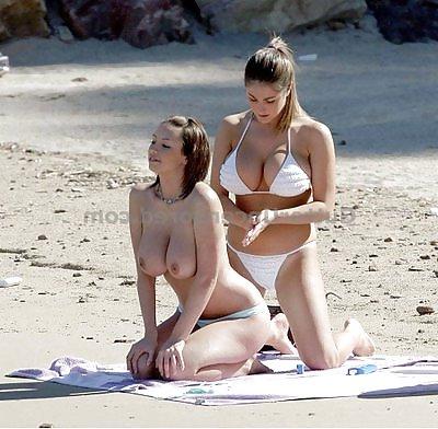 8P Beach Gals