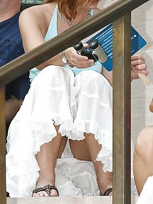 25P SDRUWS2 - UPSKIRTS AND PUBLIC FLASHES