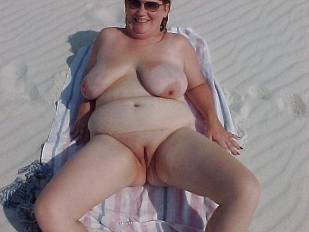 25P On the beach 10