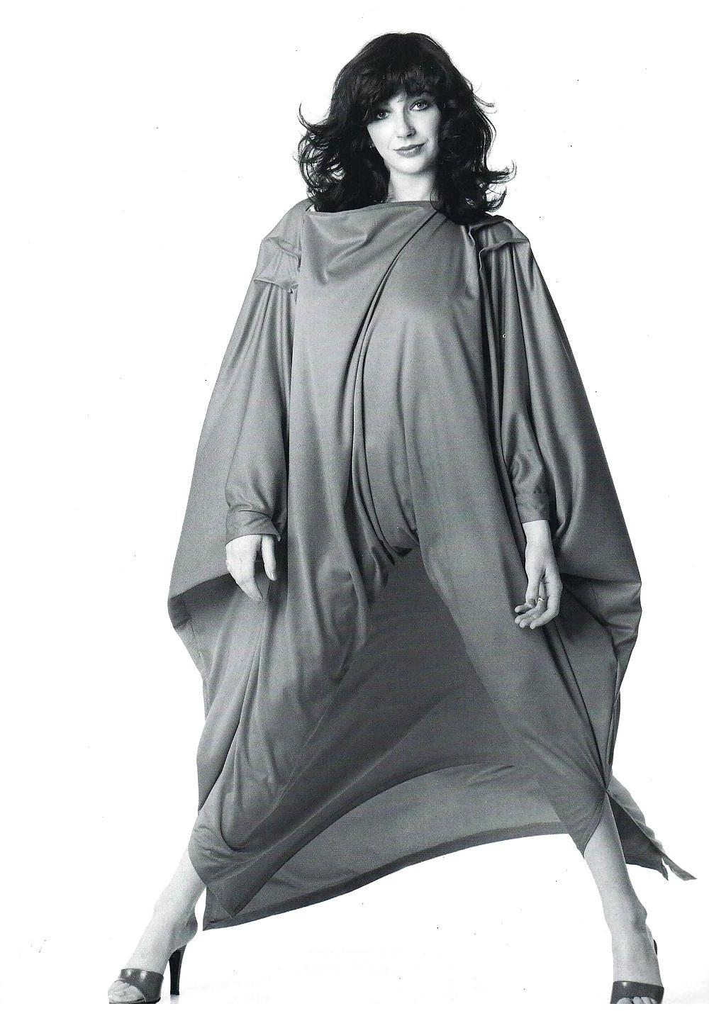 25P Kate Bush - Goddess.