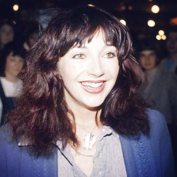 25P Kate Bush - Goddess.