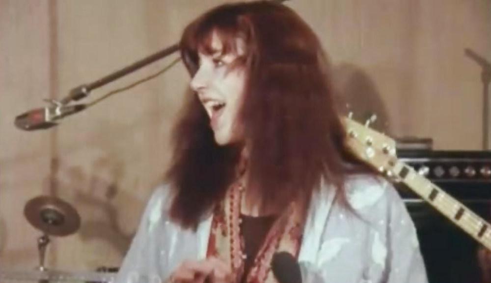 25P Kate Bush - Goddess.