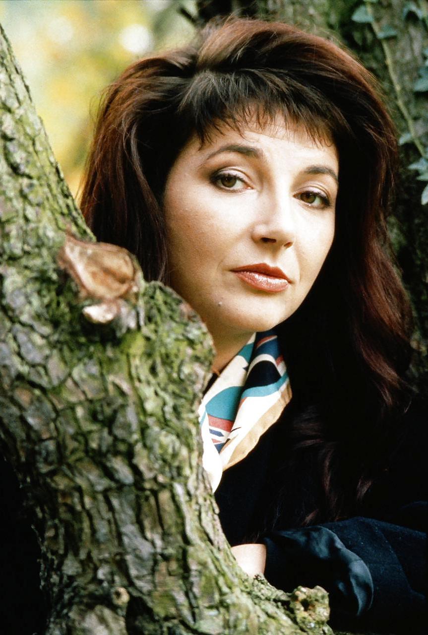 25P Kate Bush - Goddess.