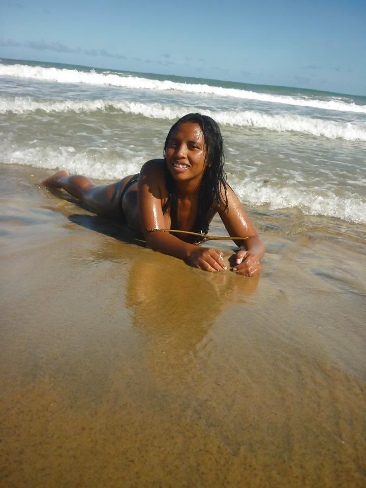 25P Madagascar - beach pictures - tamatave
