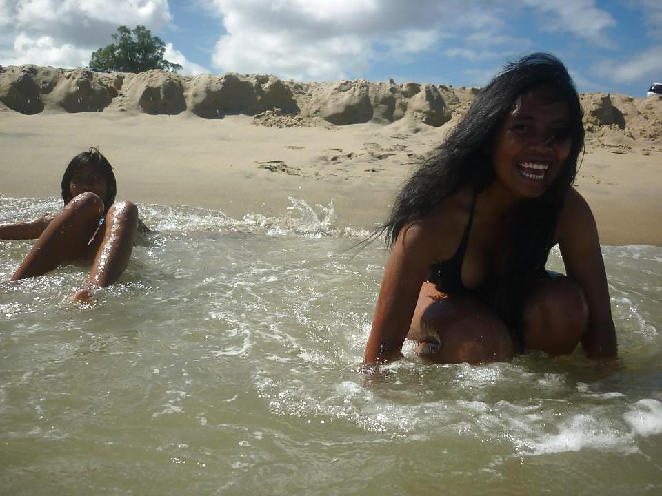 25P Madagascar - beach pictures - tamatave